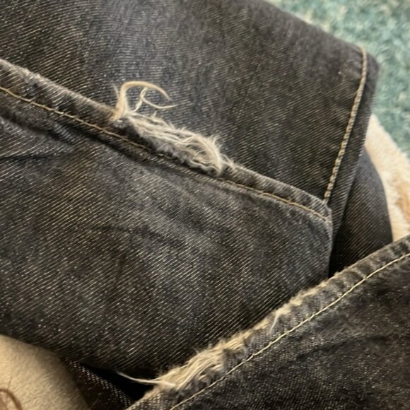 Hugo Boss denim black washed colourway perfect worked in 33X32 zipper fly - Picture 9 of 9